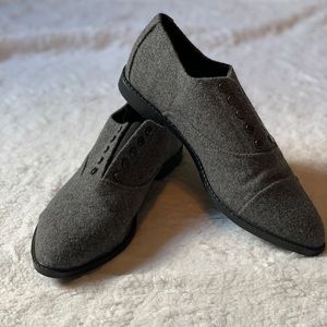 Vera Wang | Slip on Shoes